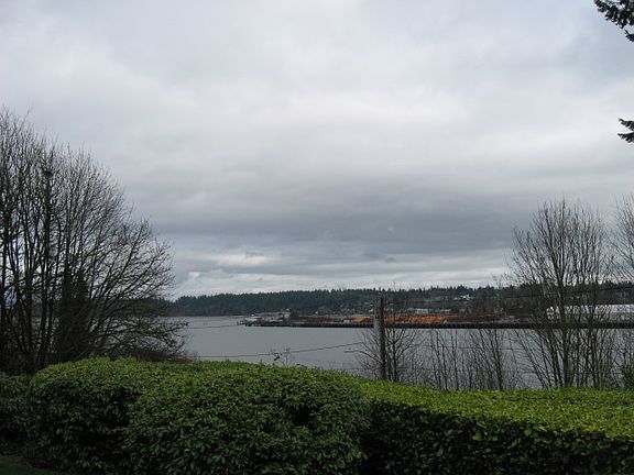 2nd image of 437 W Bay Dr NW