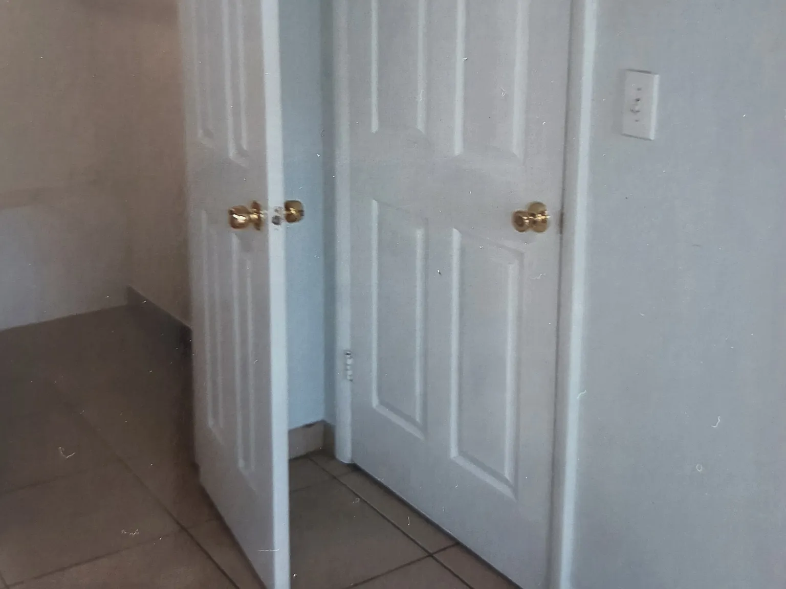 2 bed, 1000 sqft, $2,600 — Photo 2