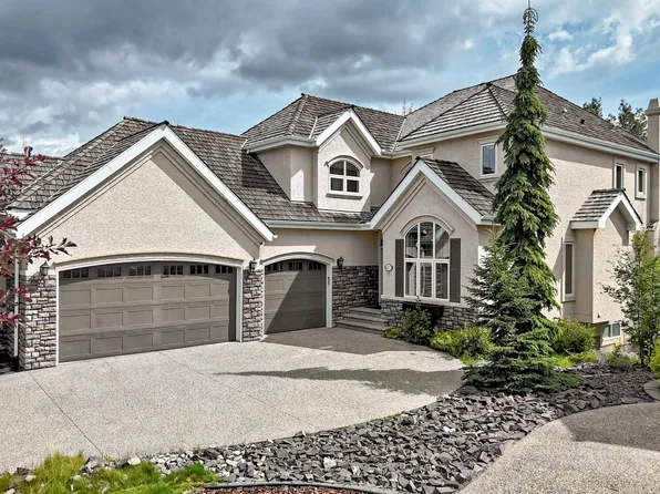417 Caldwell Pl NW, Edmonton, AB T6M 2X3
