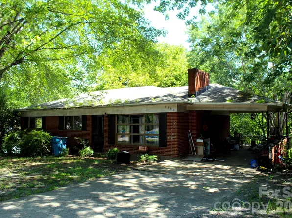 1551 Connelly Springs Rd, Lenoir, NC 28645