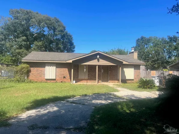 4124 Ironstone Dr, Pace, FL 32571