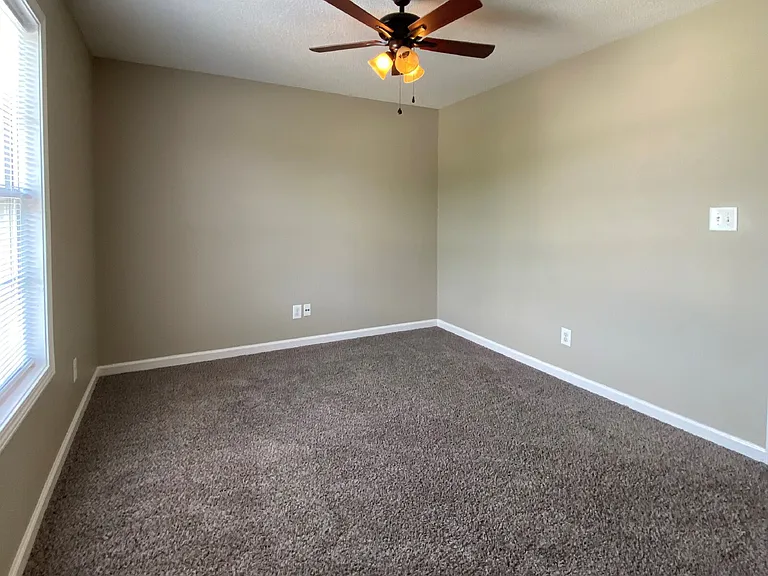 541B Patriot Park Ct — Photo 15