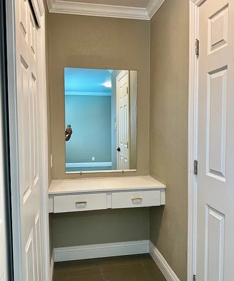 5554 Indiana Dr — Photo 13