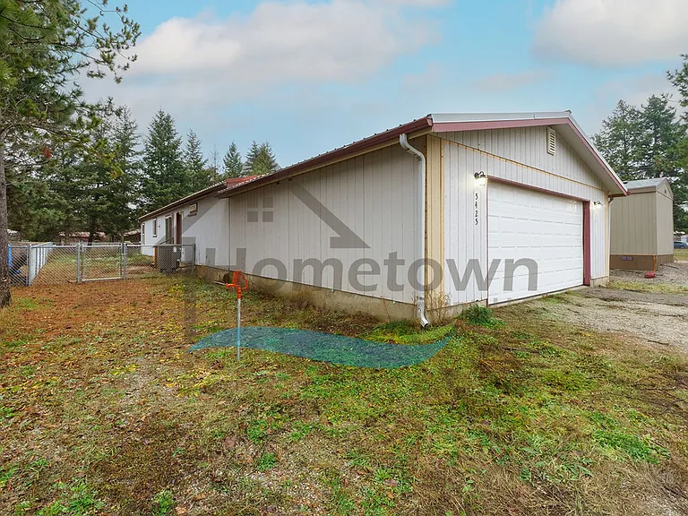 5425 E Grove Ave — Photo 32