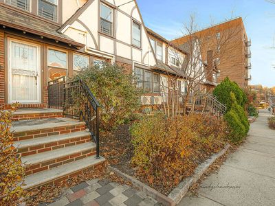 67104 Burns St, Flushing, NY, 11375