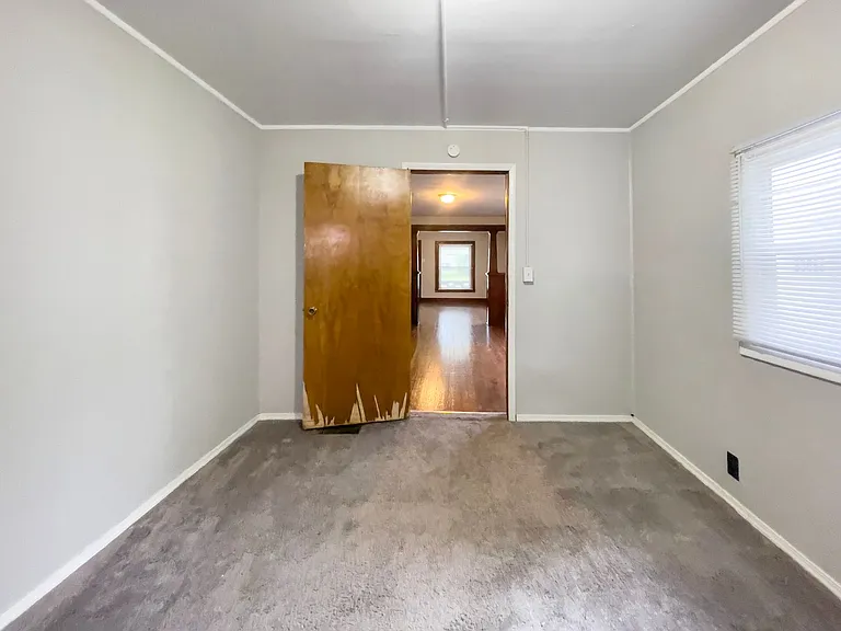 1405 W Jackson St — Photo 47