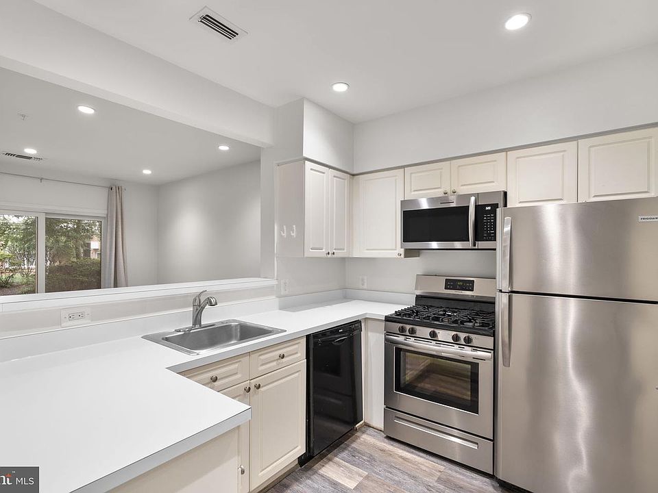 1st image of 12915 Alton Sq APT 113
