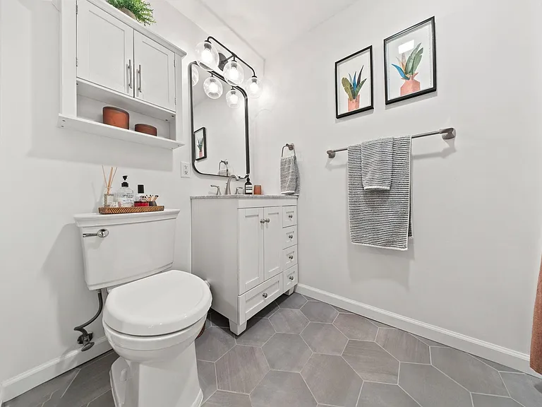 920 Jefferson St #502 — Photo 13
