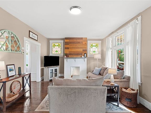 5th image of 1217 Peermont Ave