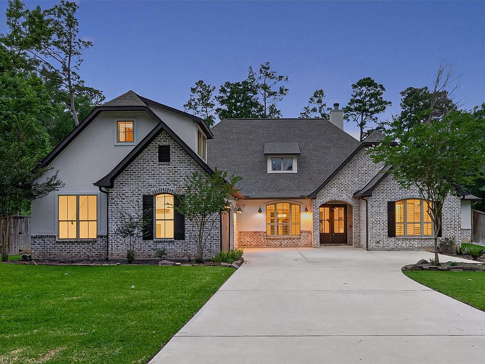 1st image of 2407 Chantilly Ln