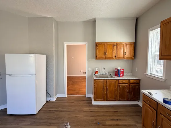 360 Dixwell Ave #1L, New Haven, CT 06511