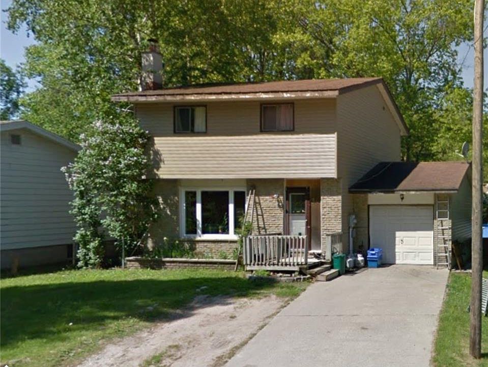 1st image of 34 Parkwood Dr