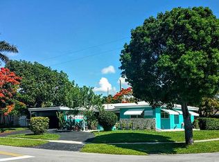 1013 SE 14th Ct, Deerfield Beach, FL 33441
