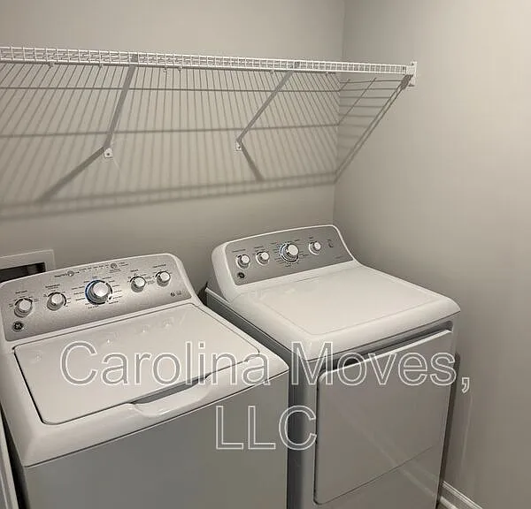 166 Randwick Ln — Photo 8