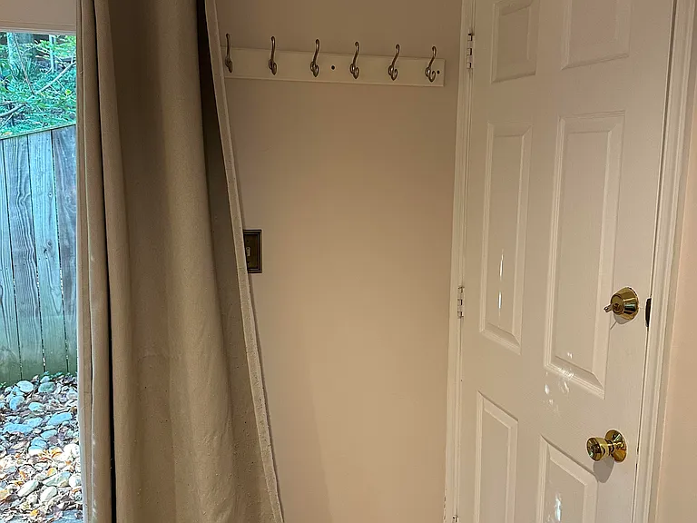 6215 Goldsboro Rd #C — Photo 15
