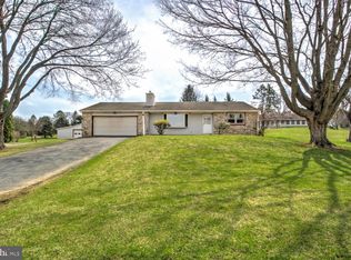 640 Meadow Dr, Honey Brook, PA 19344