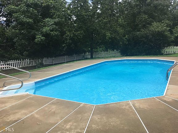 4th image of 82 Dogwood Trail Dr
