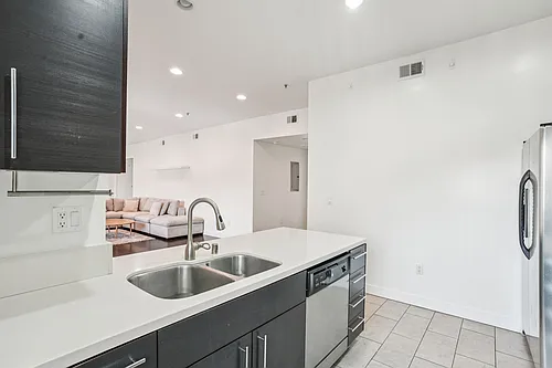 3025 Mansion at USC Photo 1