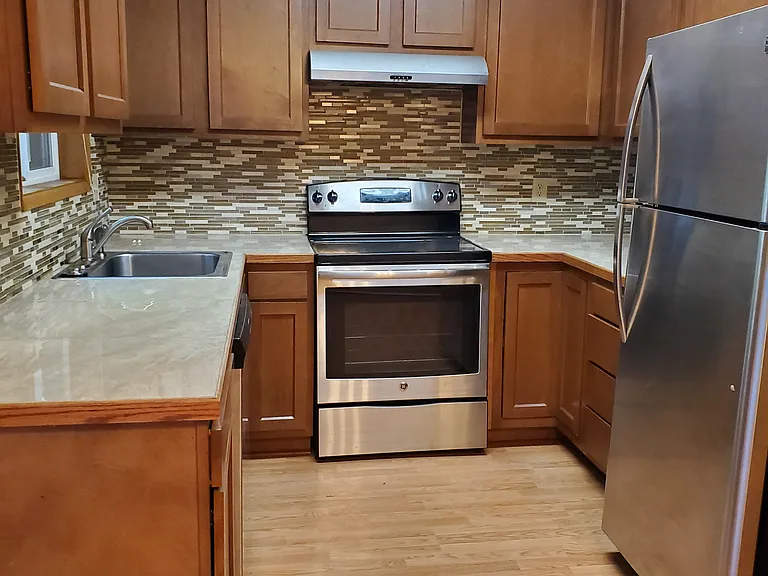 1607-1611 NE 26th Ave #5 — Photo 1