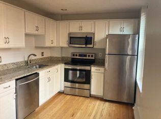 38 Charter St #7AB, Boston, MA 02113