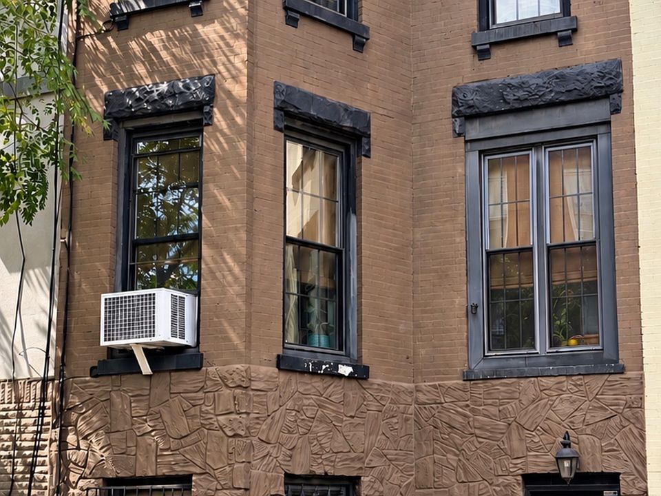 1st image of 136 Patchen Ave #1