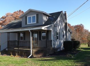 99 Deep Hole Rd, Drums, PA 18222