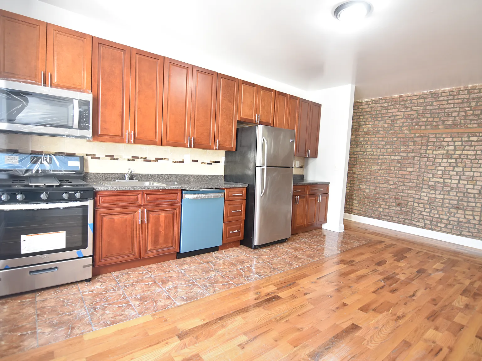 38 Fort Washington Avenue — Photo 2