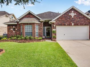 3306 Southmere Ln, Pearland, TX 77584