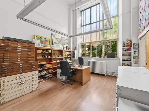 1 W 67th St #307, New York, NY 10023