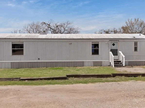 915 N Washington St, Farmersville, TX 75442