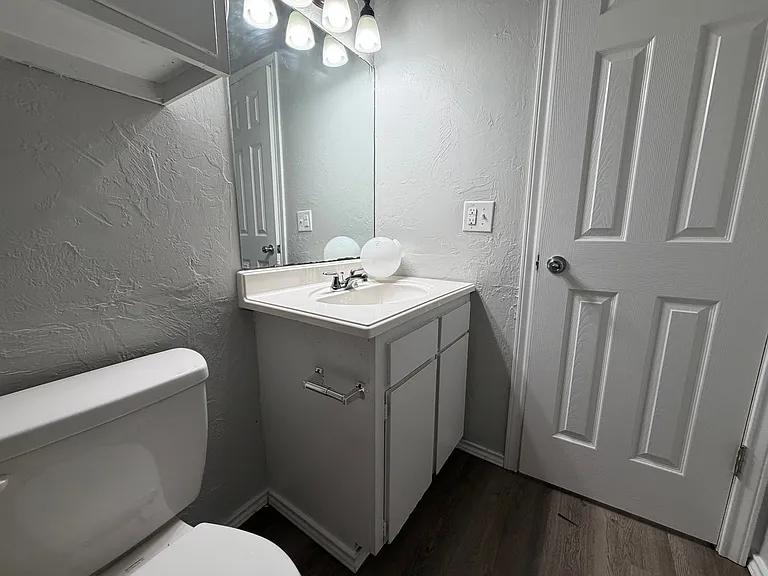 205 S Meadow Ln — Photo 19