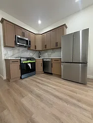 387 7th Avenue, #2