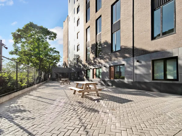 11-39 49th Avenue image 8 of 28