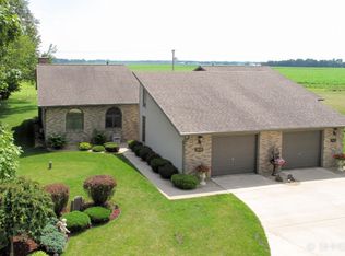 28591 E Fawn River Rd, Sturgis, MI 49091