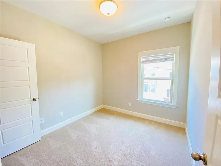 1815 Hislop Ln #8 — Photo 24