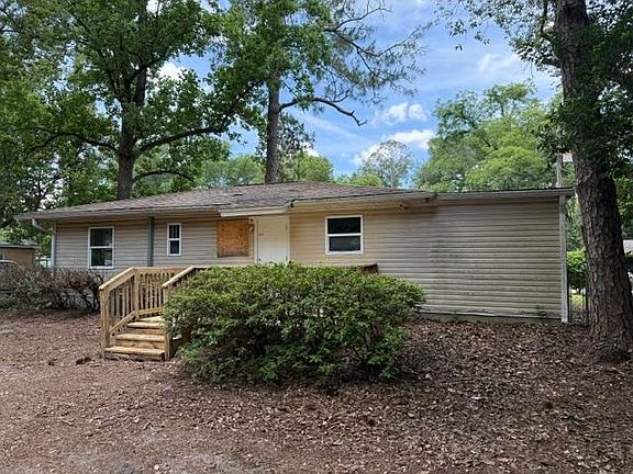 5th image of 2813 Southwood Dr