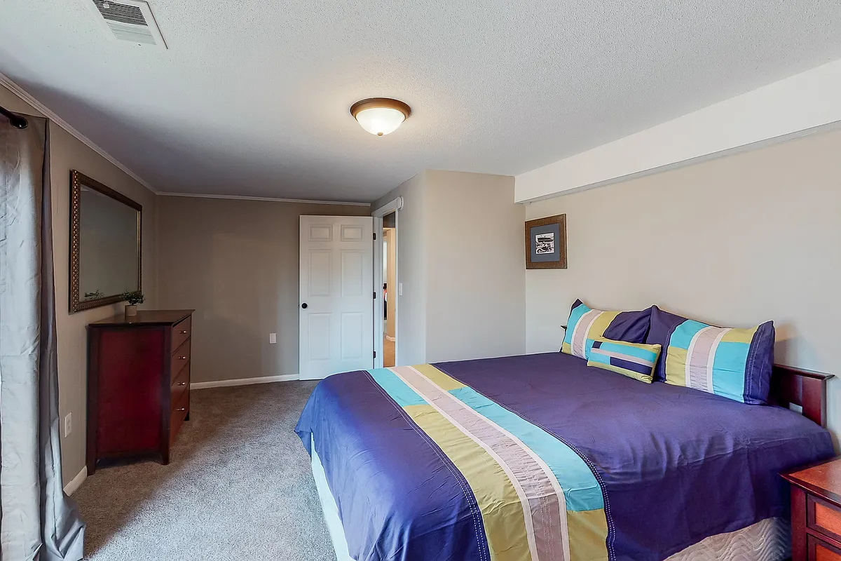 Building Photo - Walnut Ridge Way