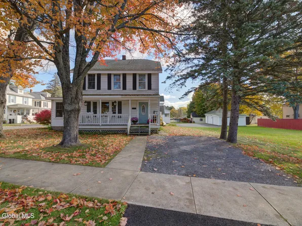9 Maplewood Avenue, Johnstown, NY 12095