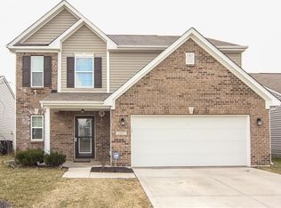 6107 Pebblebrooke Rd, Whitestown, IN 46075