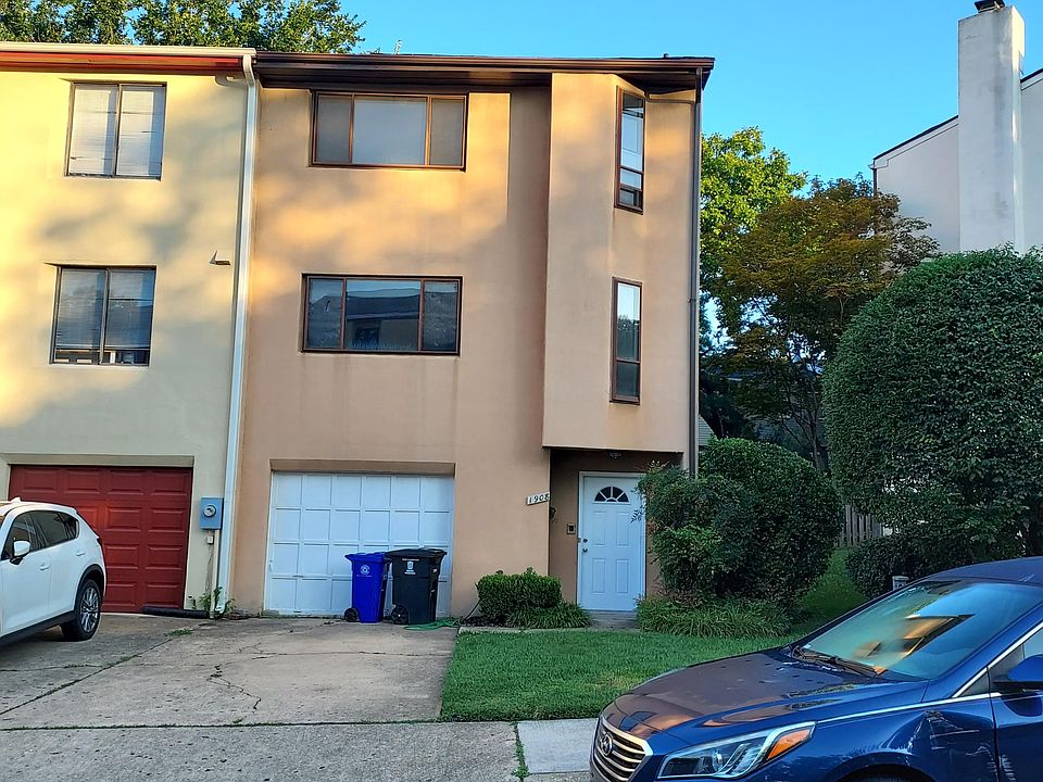 1st image of 1908 N Woodley St #1908