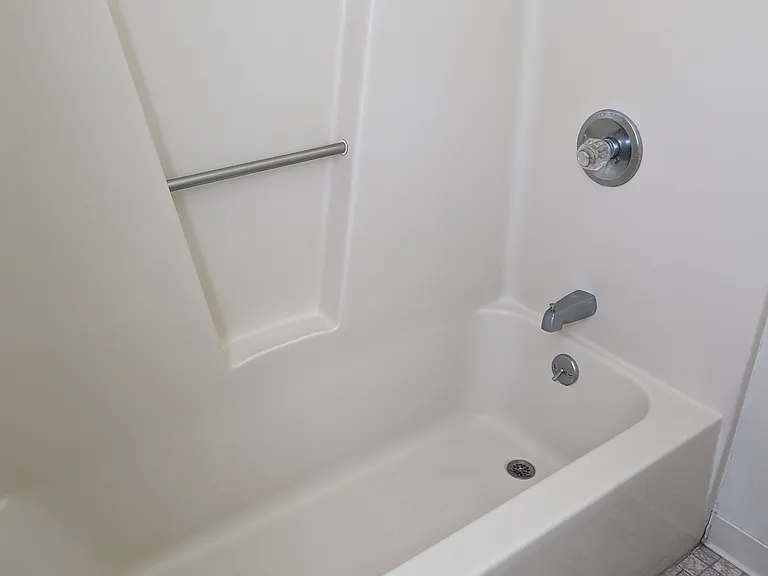28 Canterbury Woods St #28 — Photo 8