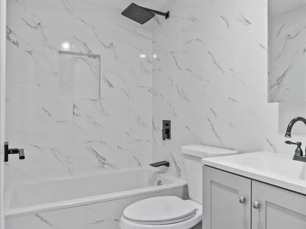 807 Elsmere Place image 11 of 15