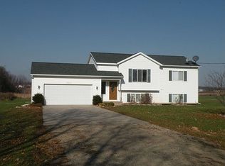 10350 Stahl Rd, Lake Odessa, MI 48849