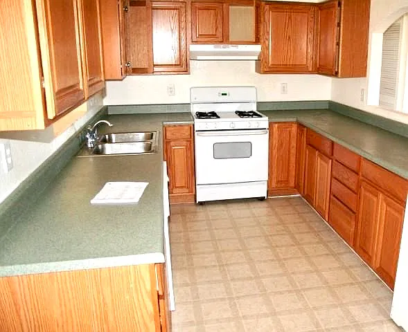 6090 N Reata Dr — Photo 4