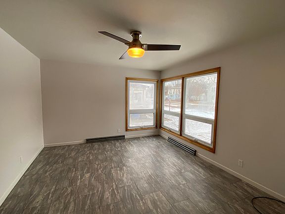 2nd image of 1105 W 3rd Ave