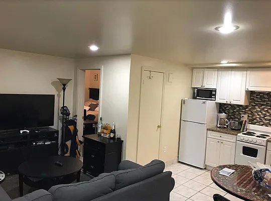 Rented by City Connections Realty | media 25