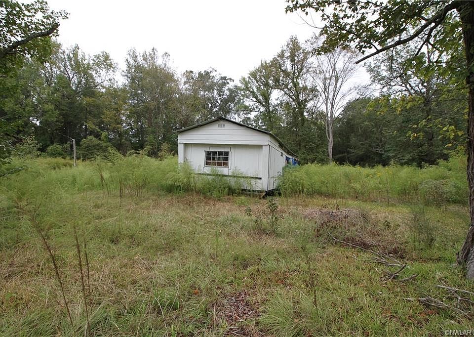 2nd image of 2099 Tucker St
