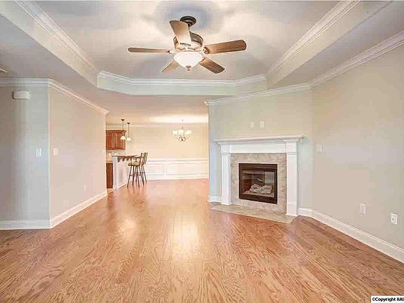 2nd image of 22 Moore Farm Cir
