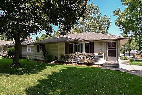 1st image of 2471 1st Ave E