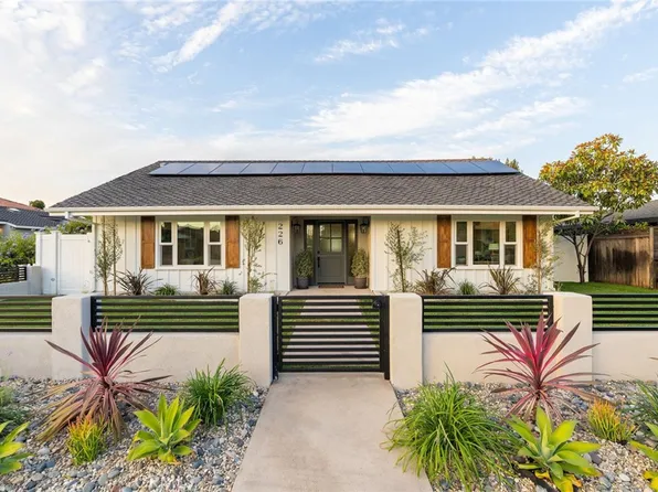 226 Santa Isabel Ave, Costa Mesa, CA 92627